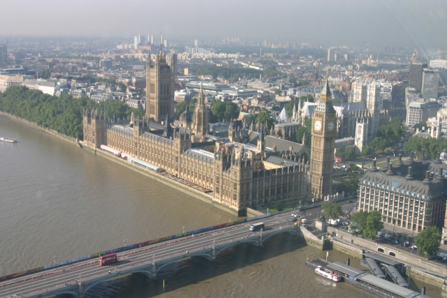 2005-09-09-London-56-from-the-Eye-river-Thames.JPG