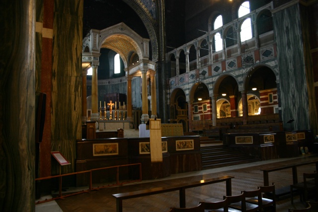 2005-09-10-London-187-Westminster-Cathedral.JPG