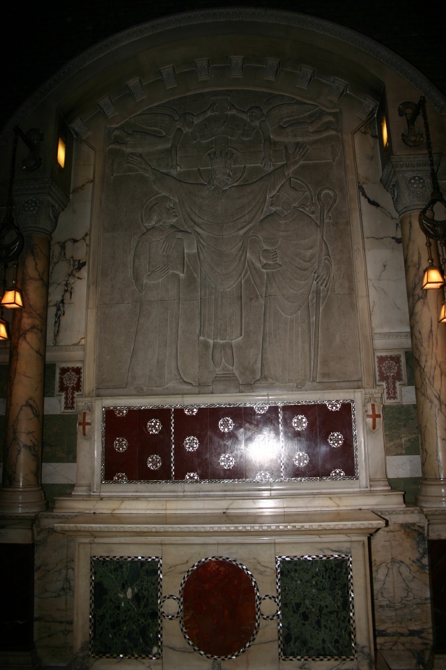 2005-09-10-London-191-Westminster-Cathedral.JPG