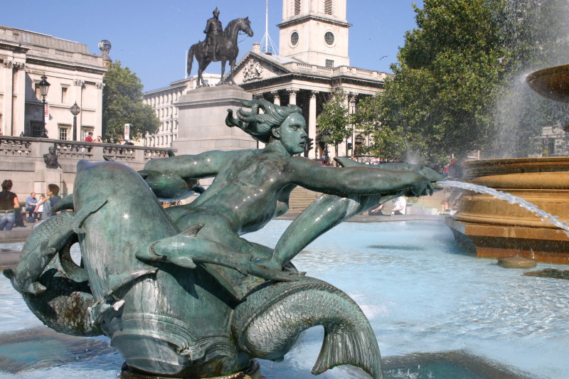 2005-09-08-London-17-Trafalgar-square.JPG