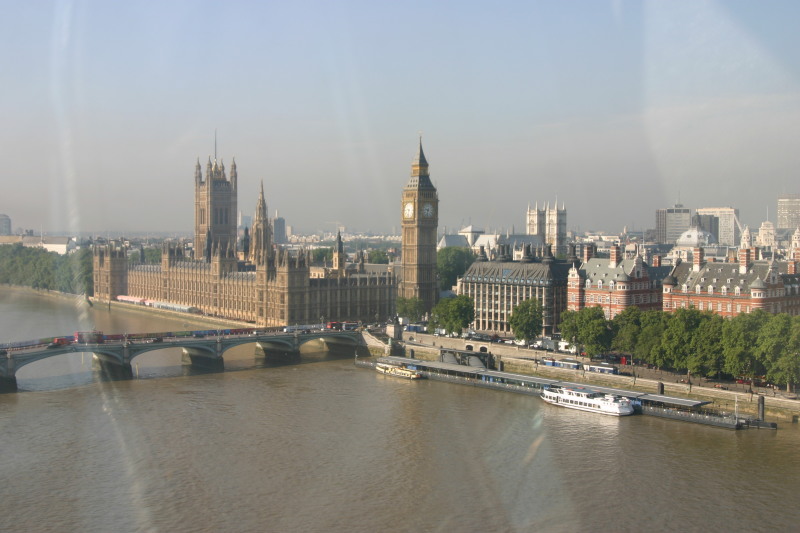2005-09-09-London-12-from-the-Eye-Big-Ben-Parliment.JPG