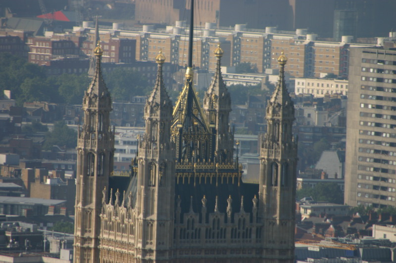 2005-09-09-London-29-from-the-Eye-Parliment-tower.JPG