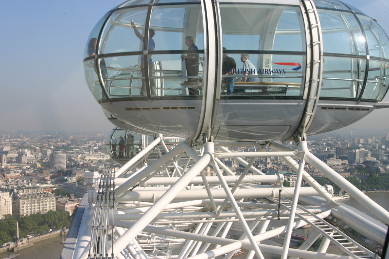 2005-09-09-London-47-from-the-Eye.JPG