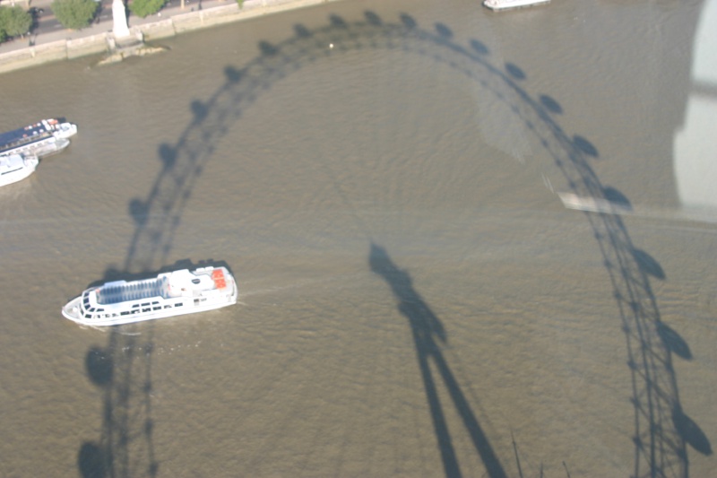 2005-09-09-London-50-from-the-Eye-river-Thames.JPG