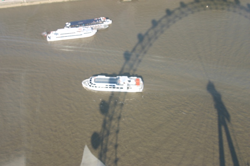 2005-09-09-London-51-from-the-Eye-river-Thames.JPG