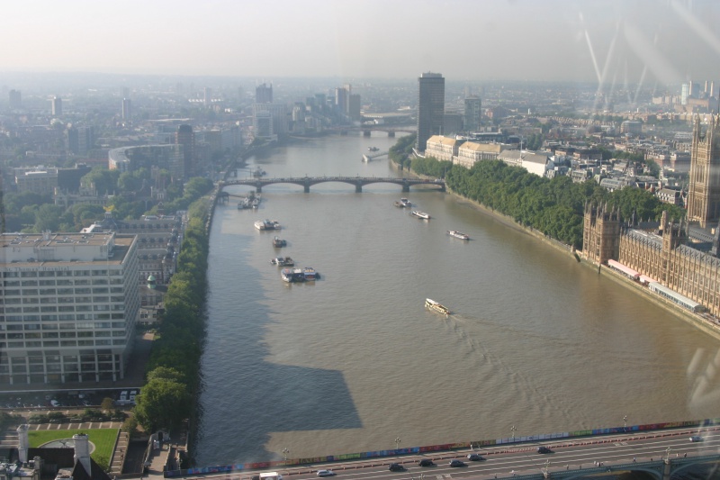2005-09-09-London-52-from-the-Eye-river-Thames.JPG