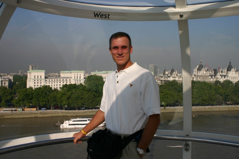 2005/09(September)/London/800x600_2005-09-09-London-71-from-the-Eye-Travis.JPG