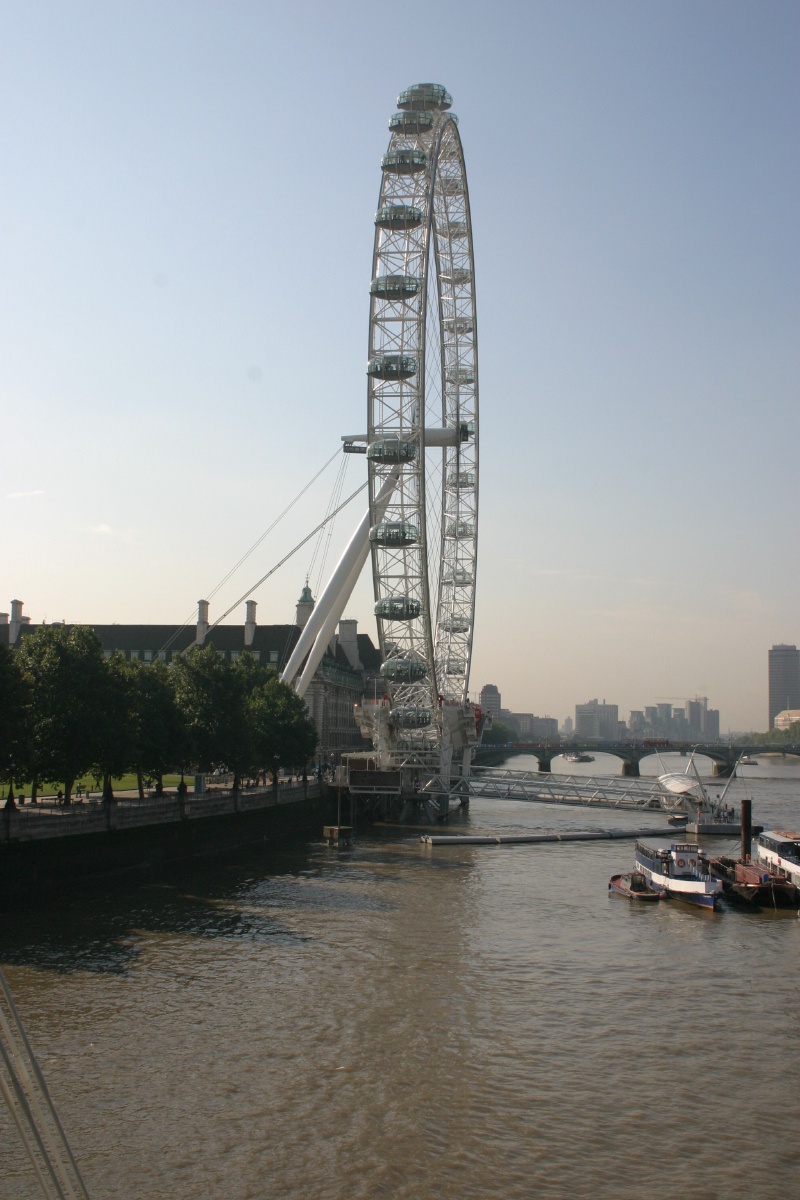 2005-09-09-London-82-the-Eye.JPG