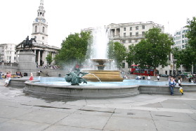 2005-09-06-London-11-Trafalgar-square.JPG