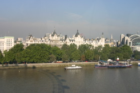 2005-09-09-London-07-from-the-Eye-Royal-HorseGuards.JPG