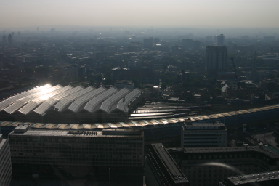 2005-09-09-London-22-from-the-Eye-Railyard.JPG