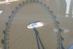 2005-09-09-London-49-from-the-Eye-river-Thames.JPG