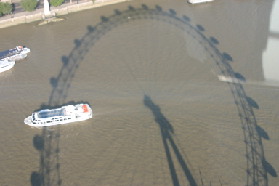 2005-09-09-London-50-from-the-Eye-river-Thames.JPG