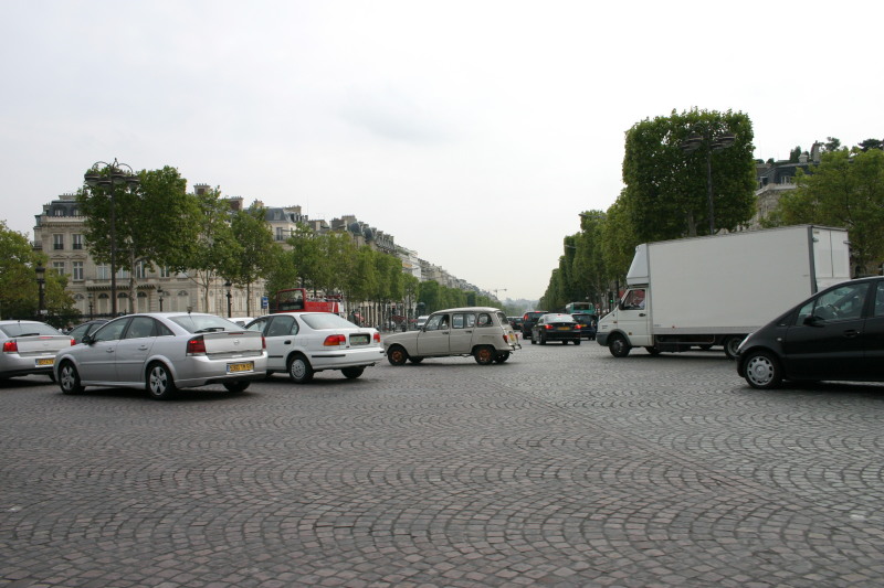 2005/09(September)/Paris/800x600_2005-09-13-Paris-07.JPG