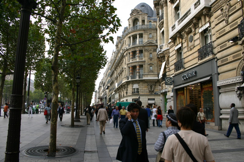 2005/09(September)/Paris/800x600_2005-09-13-Paris-14.JPG