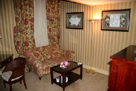 2005-09-13-Paris-22-Marignan-hotel.JPG
