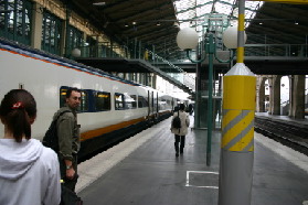 2005-09-14-Paris-03-Train-station.JPG