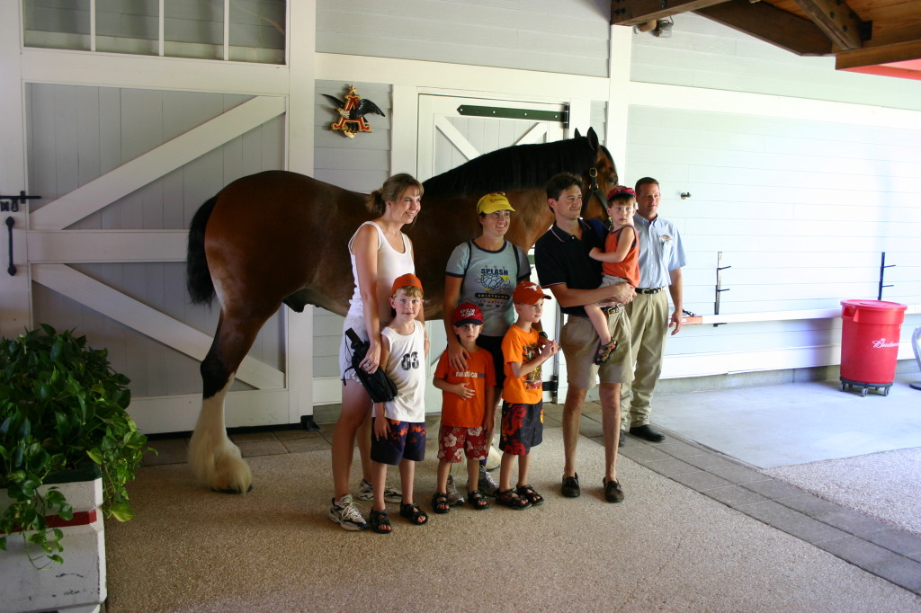 2005-09-18-Seaworld-with-Terhunes-104-Vava-Suzi-Bryant-Bryce-Bill-Chance-Dax-horse.JPG