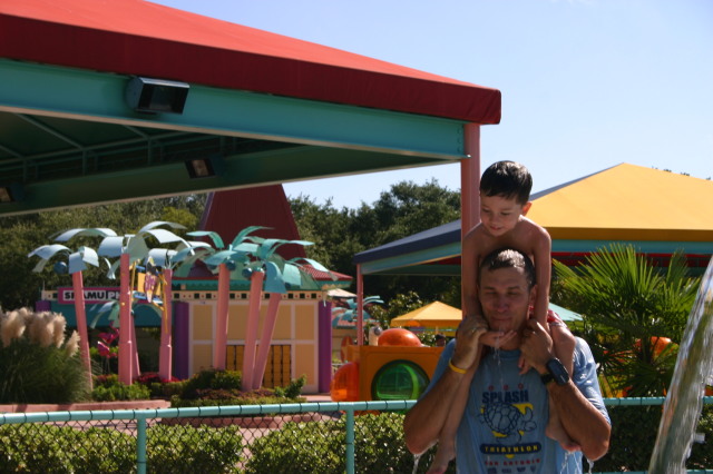 2005-09-18-Seaworld-with-Terhunes-054-Travis-Dax.JPG