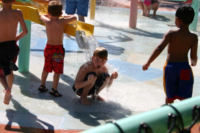 2005-09-18-Seaworld-with-Terhunes-080-Bryant-Chance.JPG