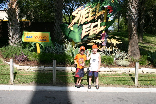 2005-09-18-Seaworld-with-Terhunes-123-Chance-Bryant.JPG