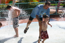 2005-09-18-Seaworld-with-Terhunes-051-Travis-Dax.JPG