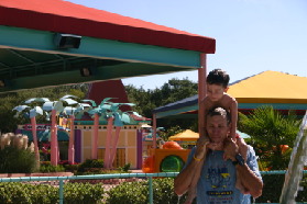 2005-09-18-Seaworld-with-Terhunes-054-Travis-Dax.JPG