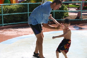 2005-09-18-Seaworld-with-Terhunes-058-Travis-Chance.JPG
