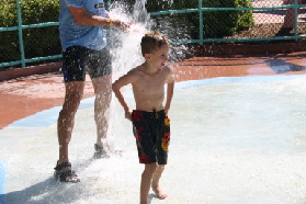 2005-09-18-Seaworld-with-Terhunes-068-Travis-Chance.JPG