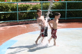 2005-09-18-Seaworld-with-Terhunes-078-Dax-Chance.JPG