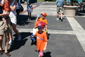 2005-09-18-Seaworld-with-Terhunes-091-Chance-Dax.JPG