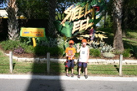2005-09-18-Seaworld-with-Terhunes-124-Chance-Bryant.JPG