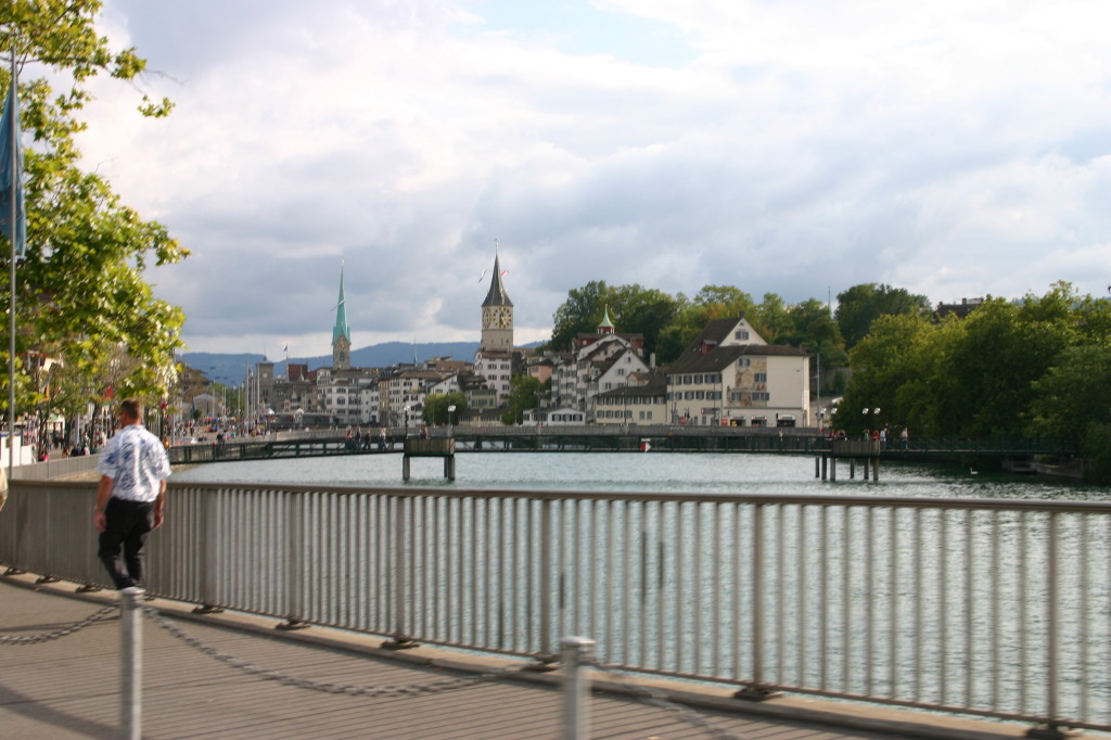 2005/09(September)/Zurich/1024x768_2005-09-11-Zurich-02.JPG