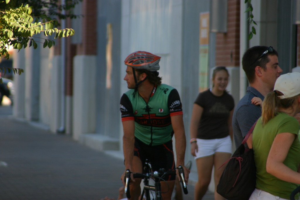 2005/10(October)/Amli-Criterion/1024x768_2005-10-22-Amli-Crit-25.JPG