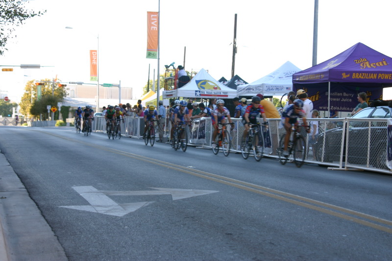 2005/10(October)/Amli-Criterion/800x600_2005-10-22-Amli-Crit-05.JPG