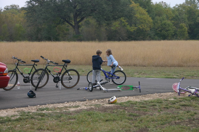 2005-10-30-Camping-01-Berry-Springs-biking-Chance-Brittney.JPG