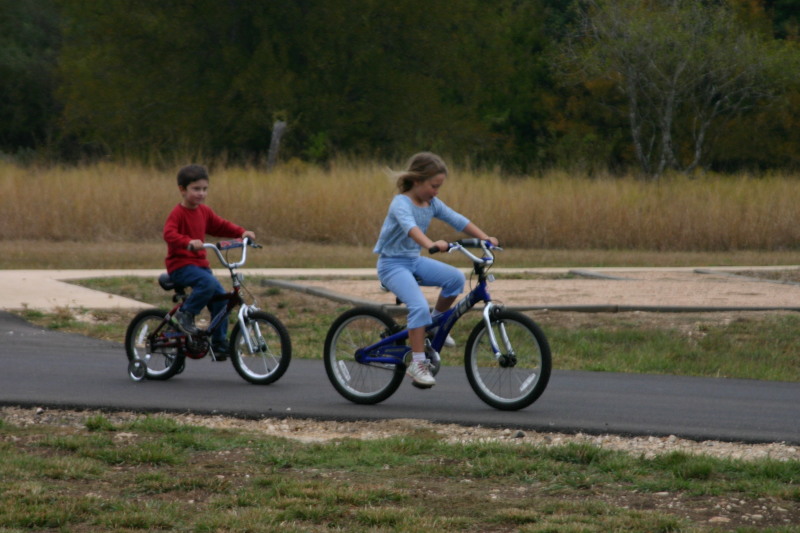 2005-10-30-Camping-05-Berry-Springs-biking-Dax-Brittney.JPG