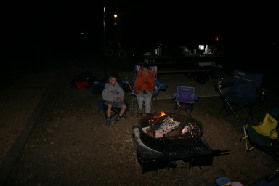 2005-10-29-Camping-14-Berry-Springs-campfire-Dax-Chance.JPG