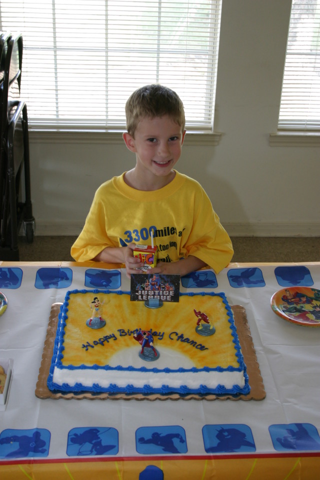 2005-10-02-Chance-6th-Bday-05-Cake-.JPG