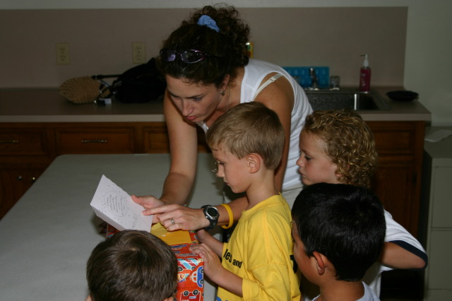 2005/10(October)/Chance-6th-Bday/640x480_2005-10-02-Chance-6th-Bday-14-Suzi-Vale.JPG