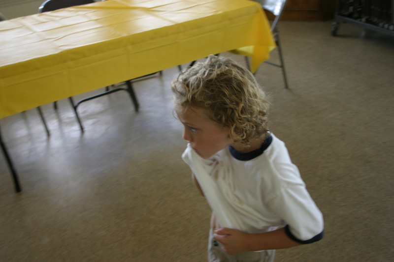 2005/10(October)/Chance-6th-Bday/800x600_2005-10-02-Chance-6th-Bday-07-Vale.JPG