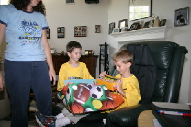 2005-10-02-Chance-6th-Bday-02-Suzi-Dax.JPG