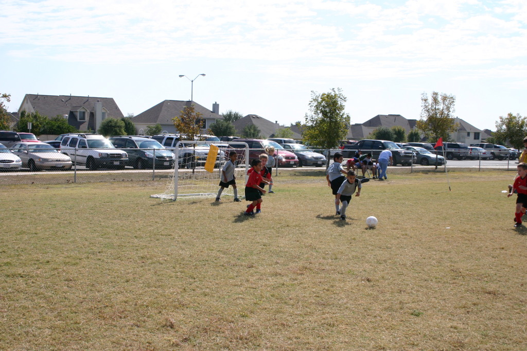 2005/10(October)/Chance-Soccer/1024x768_2005-10-29-Soccer-09-Chance.JPG
