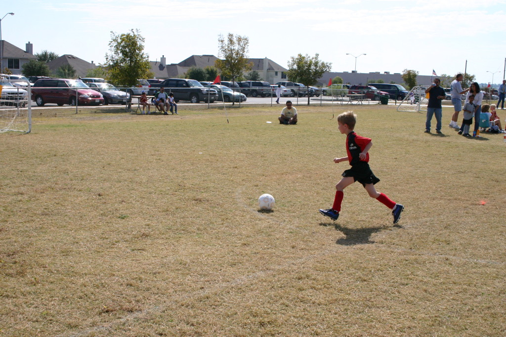2005/10(October)/Chance-Soccer/1024x768_2005-10-29-Soccer-12-Chance.JPG