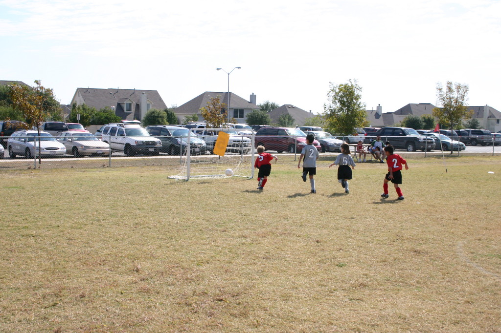 2005/10(October)/Chance-Soccer/1024x768_2005-10-29-Soccer-15-Chance.JPG