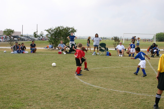 2005/10(October)/Chance-Soccer/640x480_2005-10-01-Chance-Soccer-2.JPG
