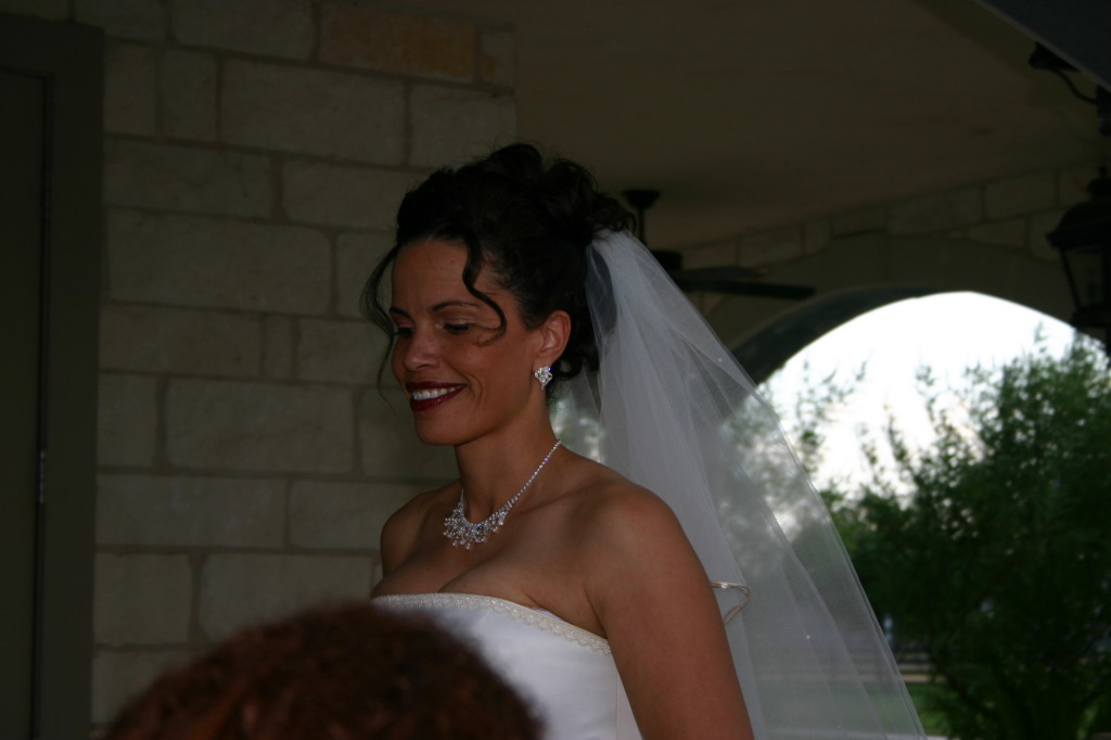 2005/10(October)/Charlotte-Byron-wedding/1024x768_2005-10-01-Byron-Charlotte-Davis-wedding-011.JPG