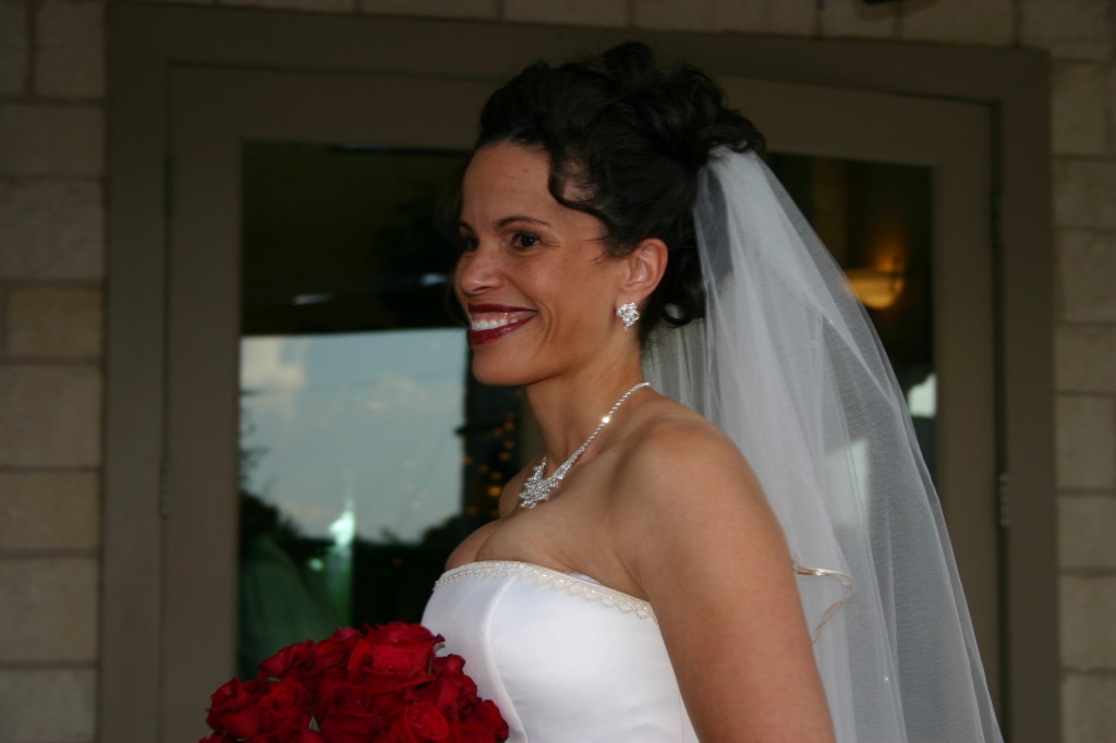 2005/10(October)/Charlotte-Byron-wedding/1024x768_2005-10-01-Byron-Charlotte-Davis-wedding-012.JPG