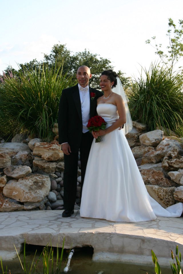 2005/10(October)/Charlotte-Byron-wedding/640x480_2005-10-01-Byron-Charlotte-Davis-wedding-050.JPG
