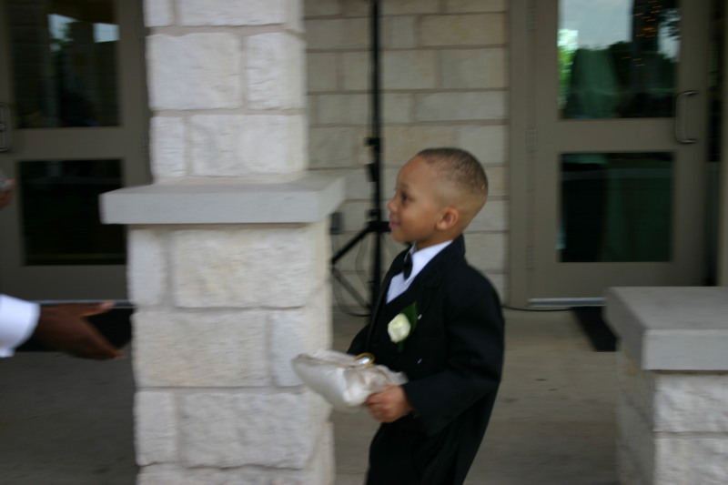 2005/10(October)/Charlotte-Byron-wedding/800x600_2005-10-01-Byron-Charlotte-Davis-wedding-004.JPG